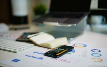 Instant Personal Loan or UPI Credit Line for Short-Term Cash?