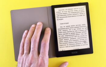 tiny e-reader